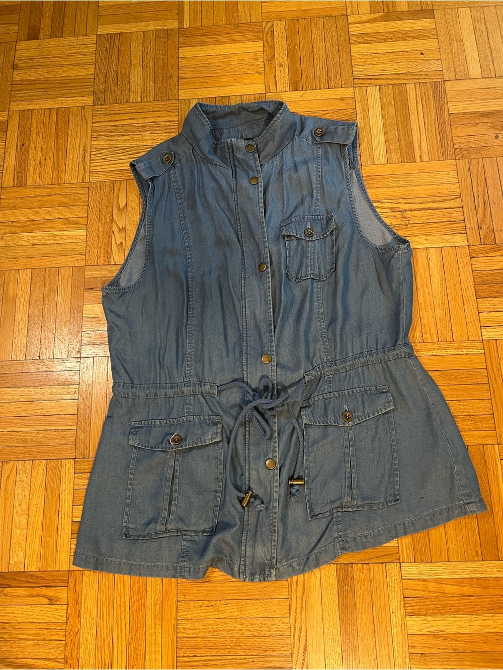 Capsule Closet C’est Toi Denim Sleeveless Drawstring Utility Vest - size large
